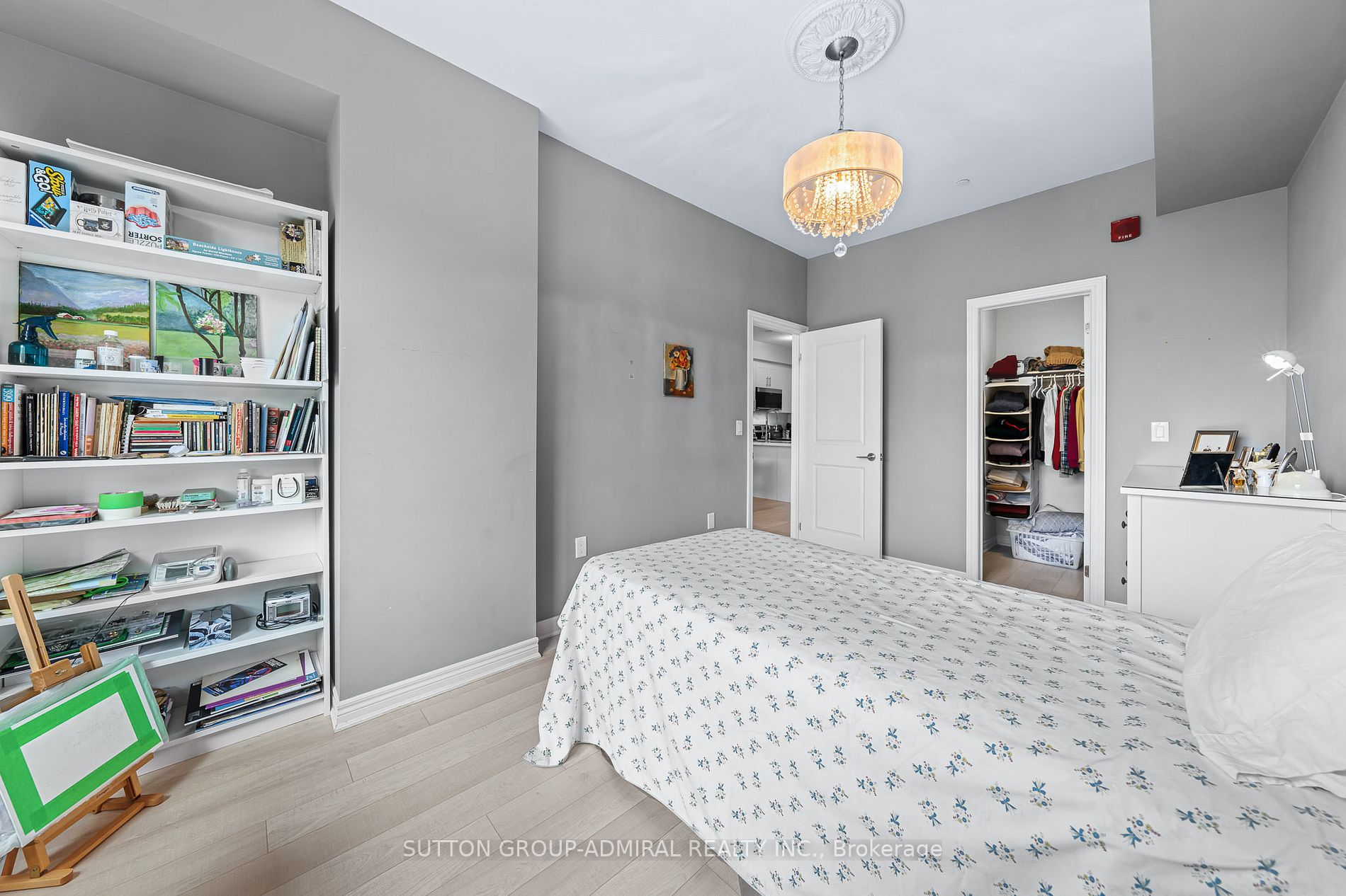 216 Oak Park Blvd, #205