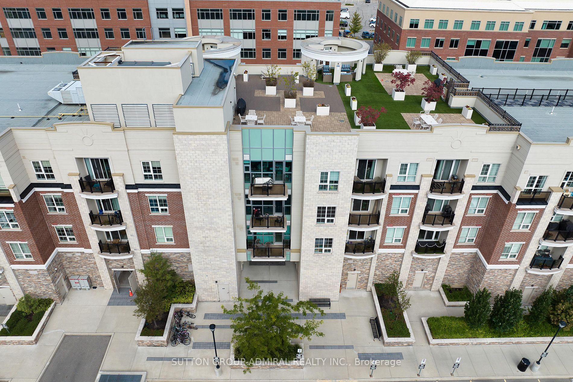 216 Oak Park Blvd, #205
