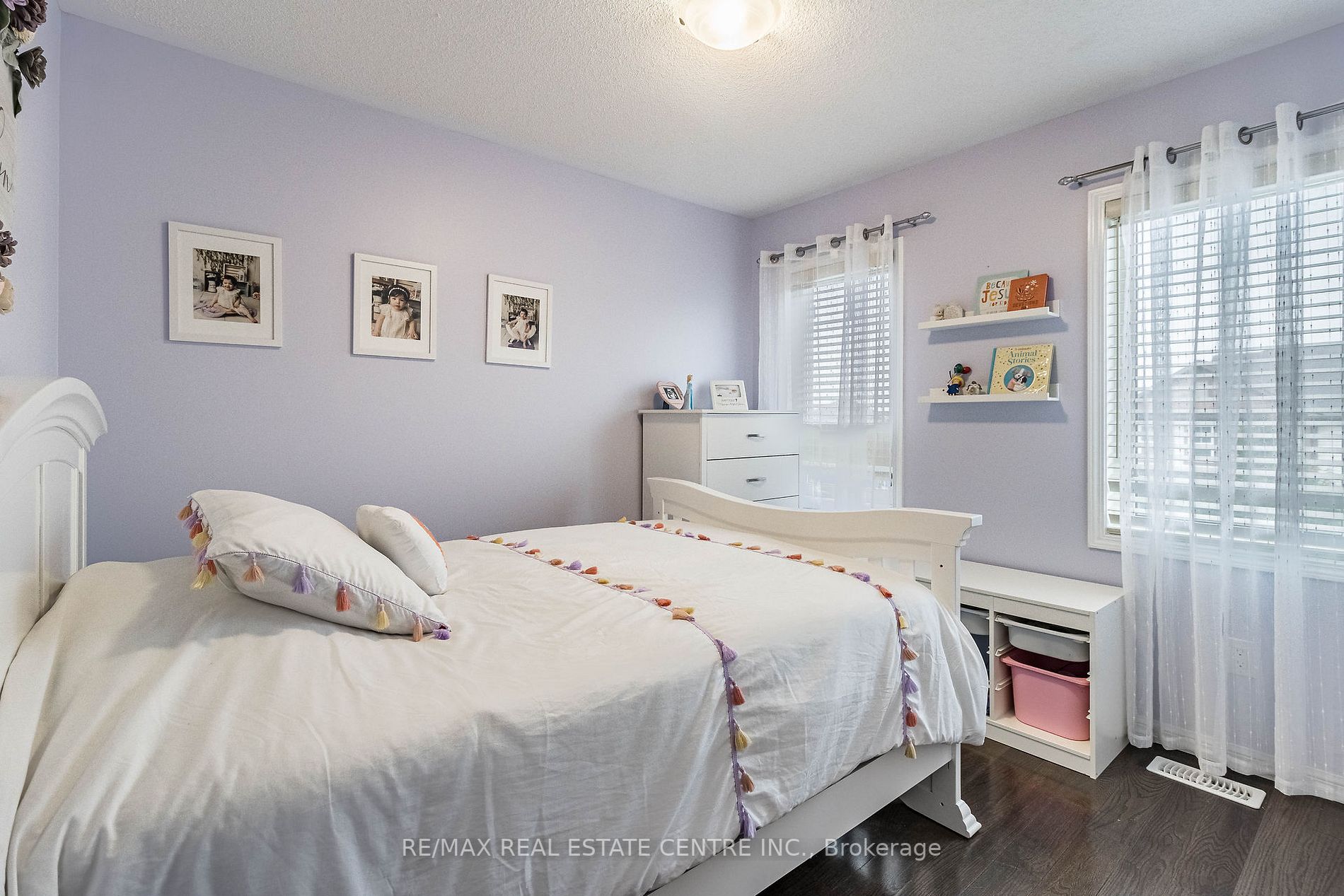 415 Pozbou Cres