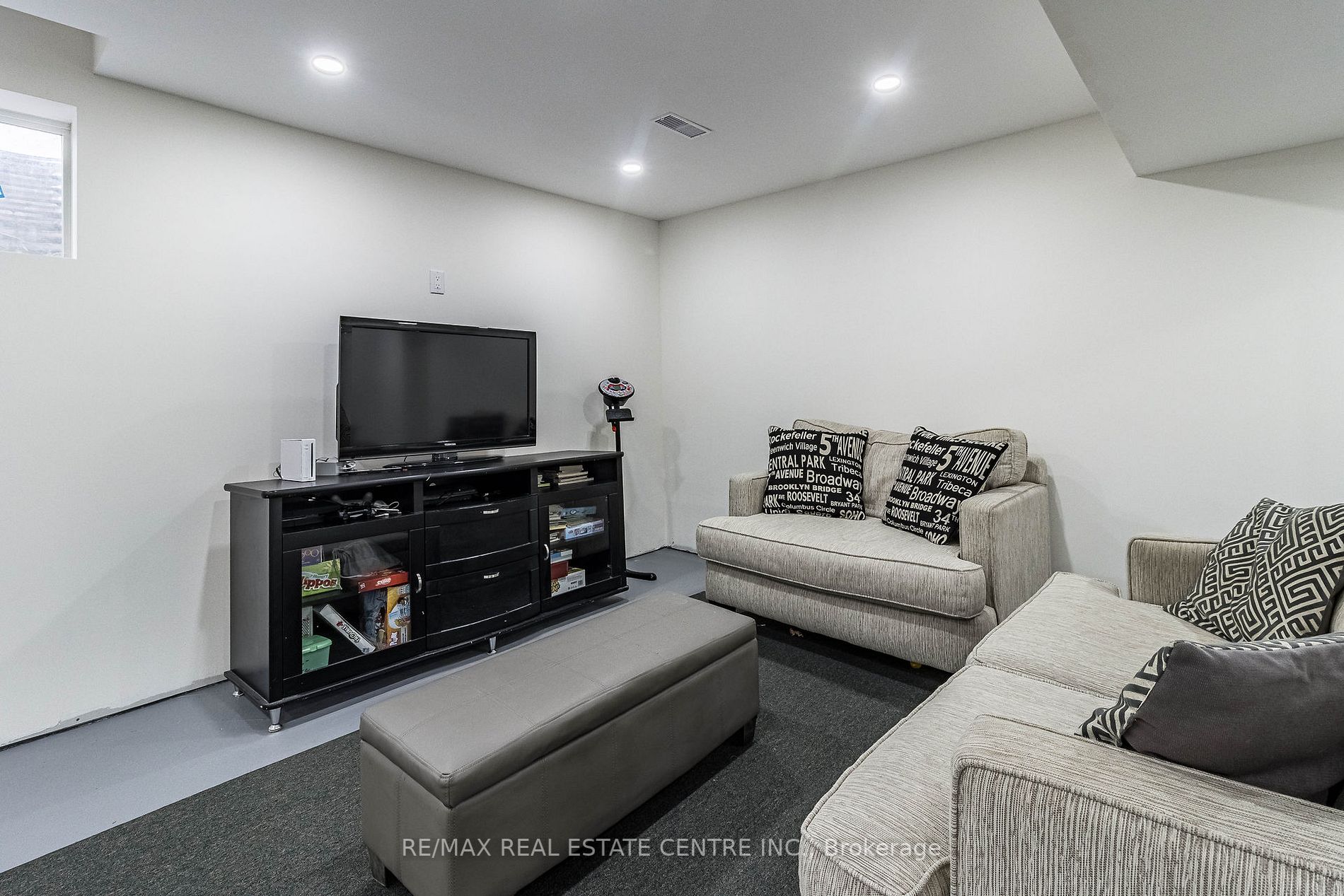 415 Pozbou Cres