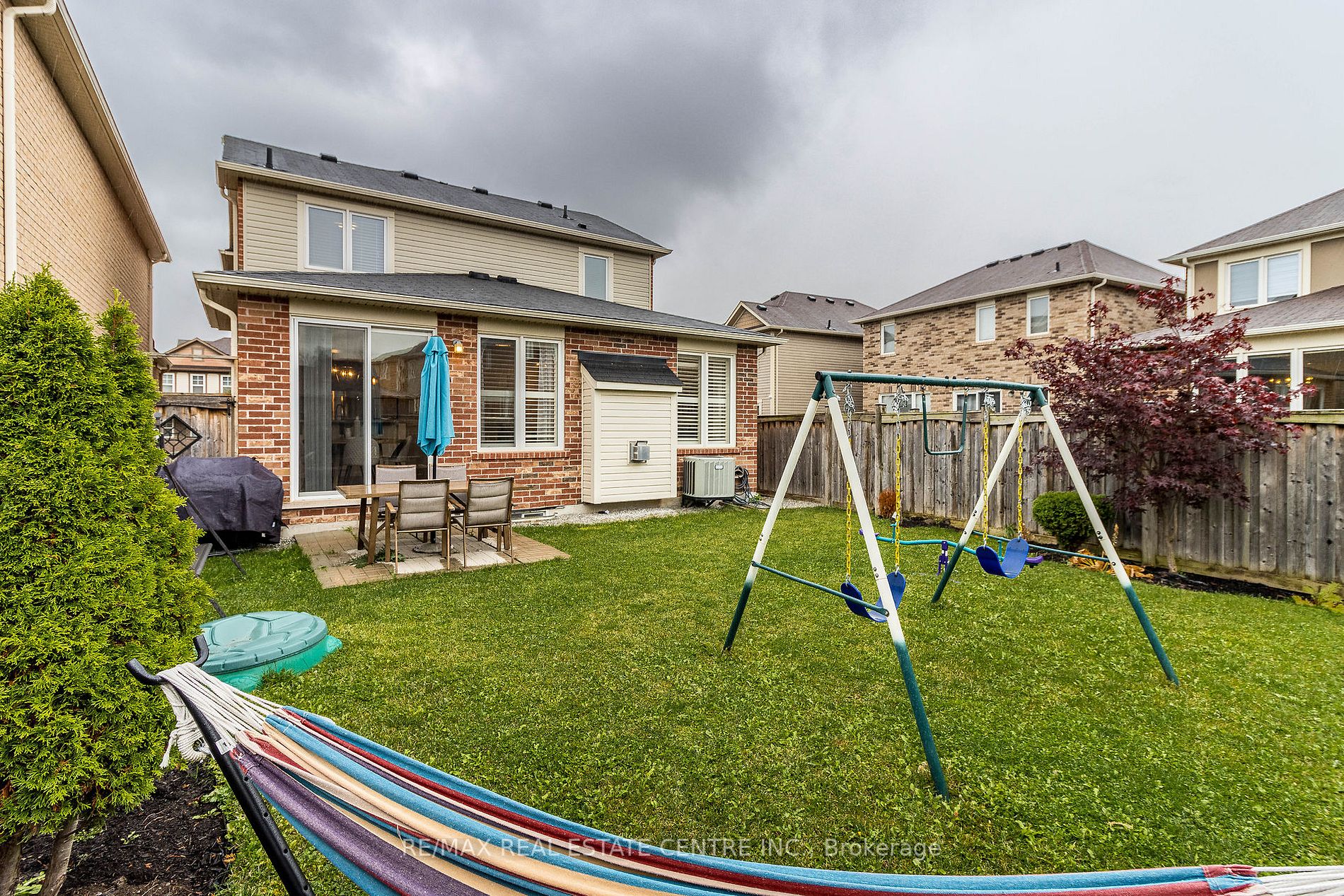 415 Pozbou Cres
