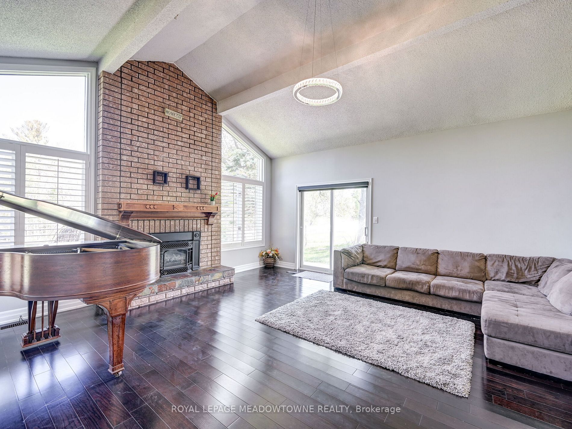 8283 Patterson Side Rd