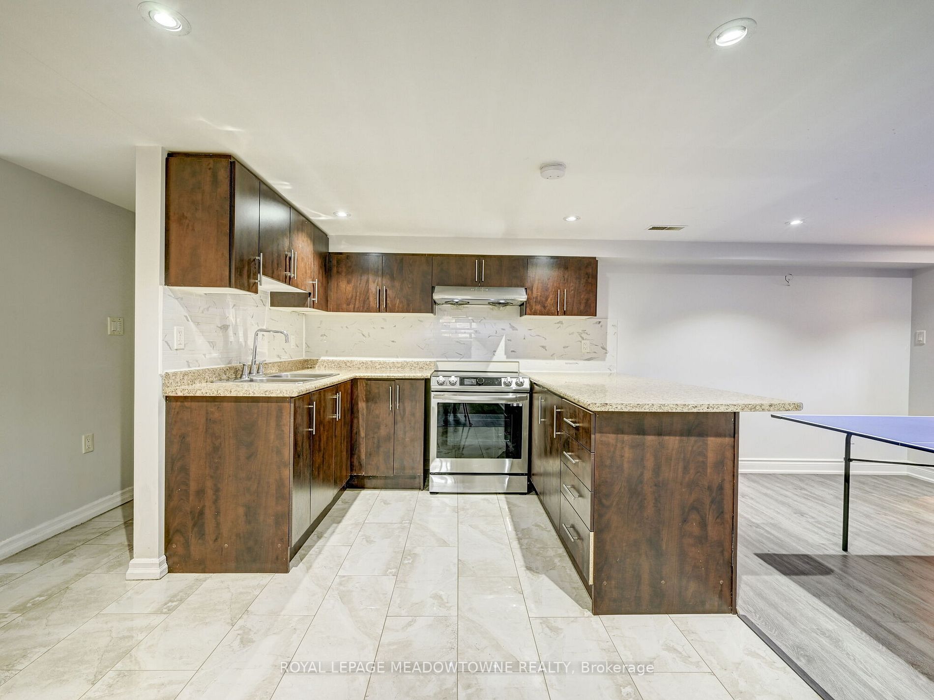 8283 Patterson Side Rd