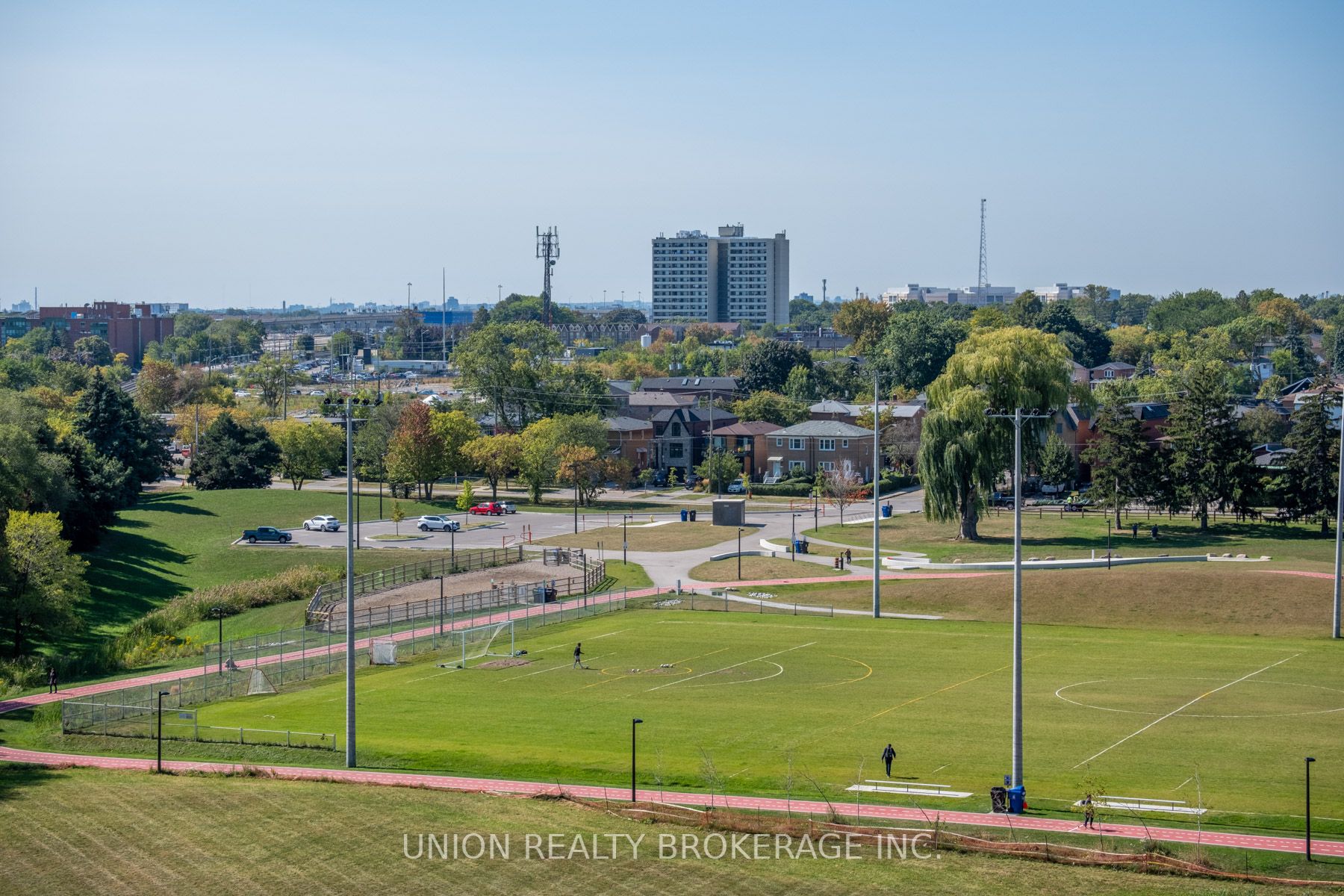 155 Legion Road N, #905