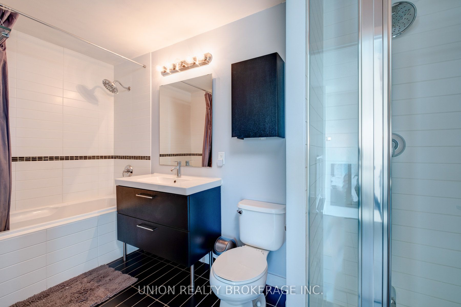 155 Legion Road N, #905