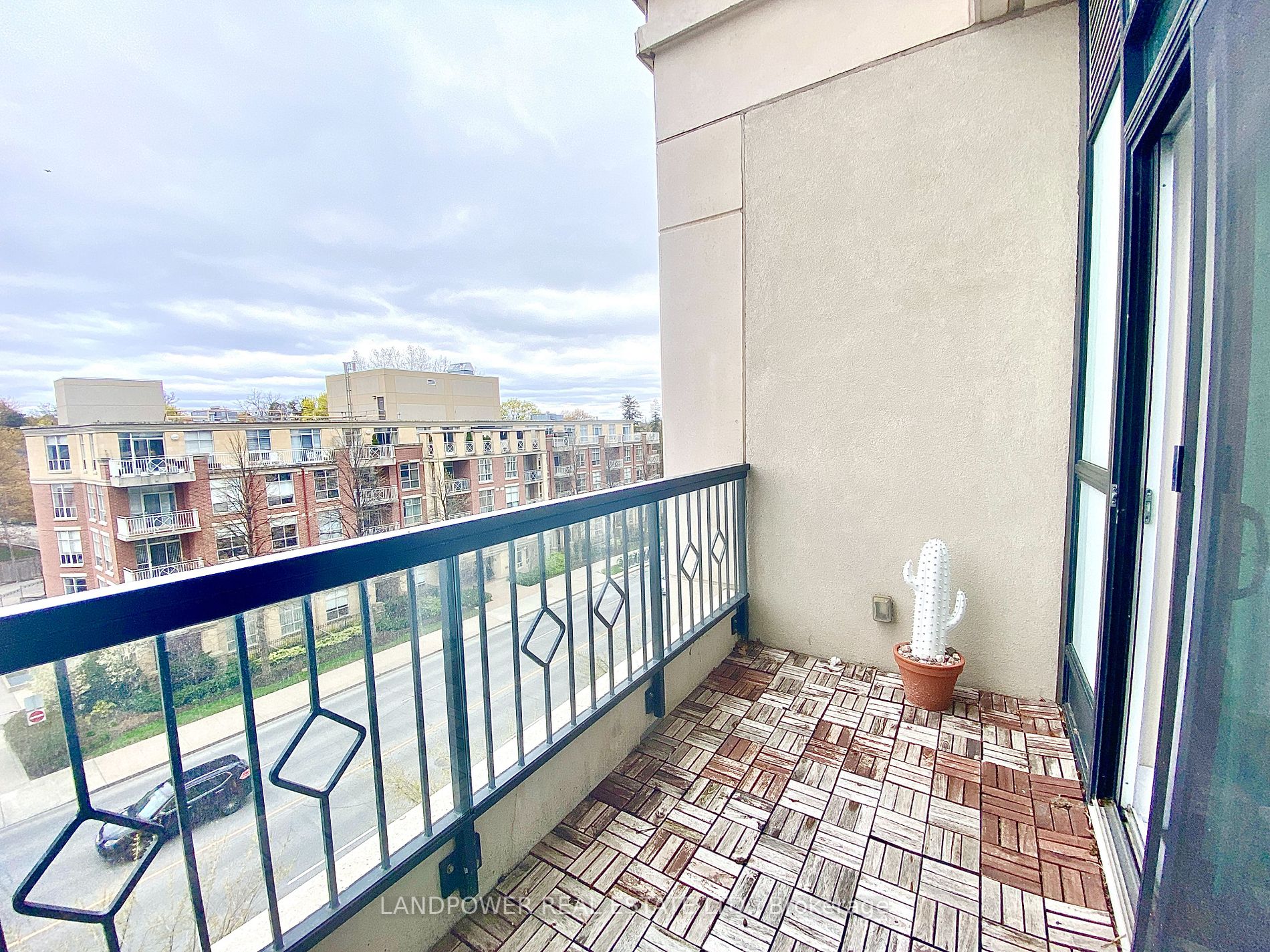 2 Old Mill Dr, #507
