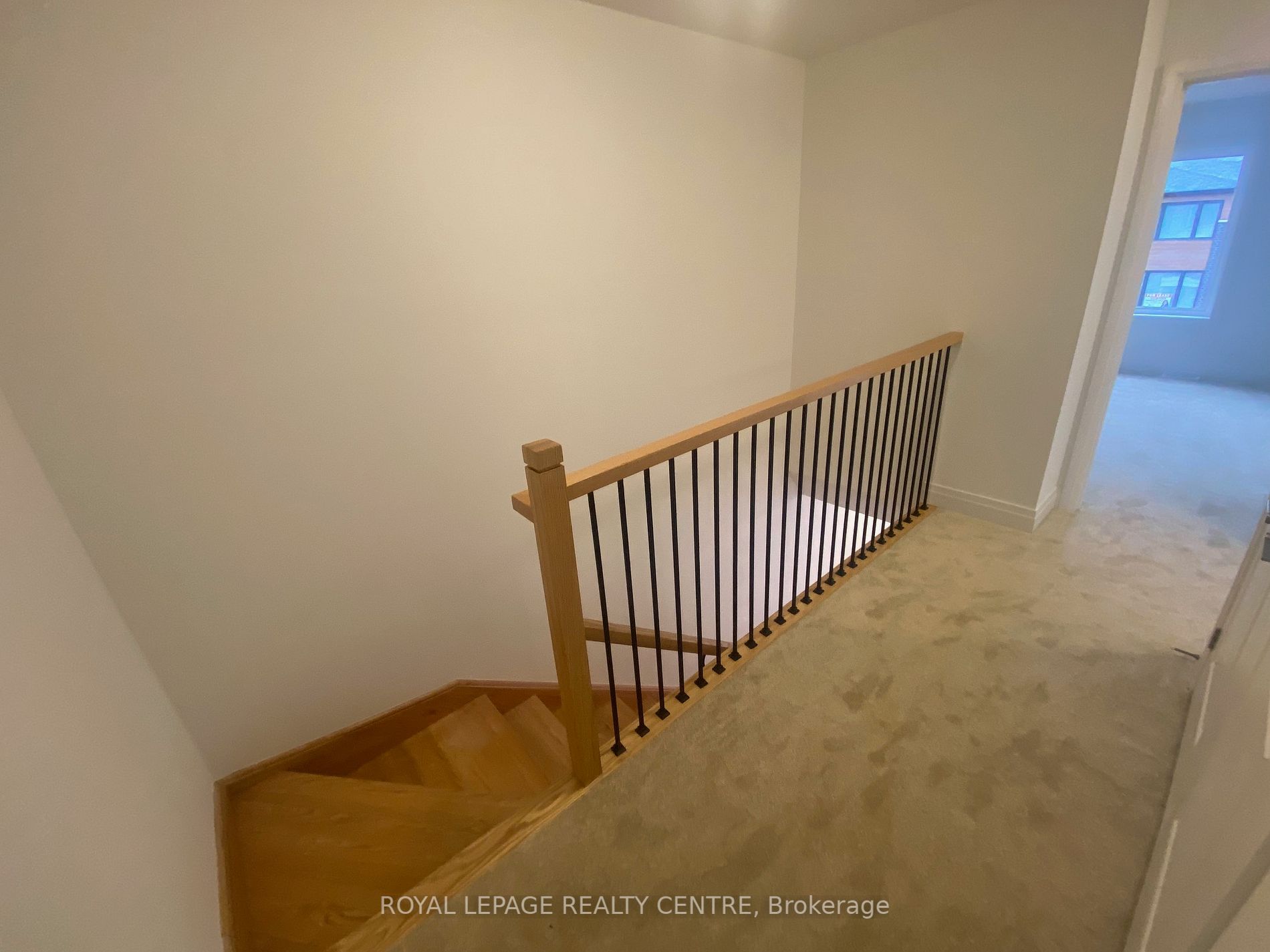 42 Humberstone Dr