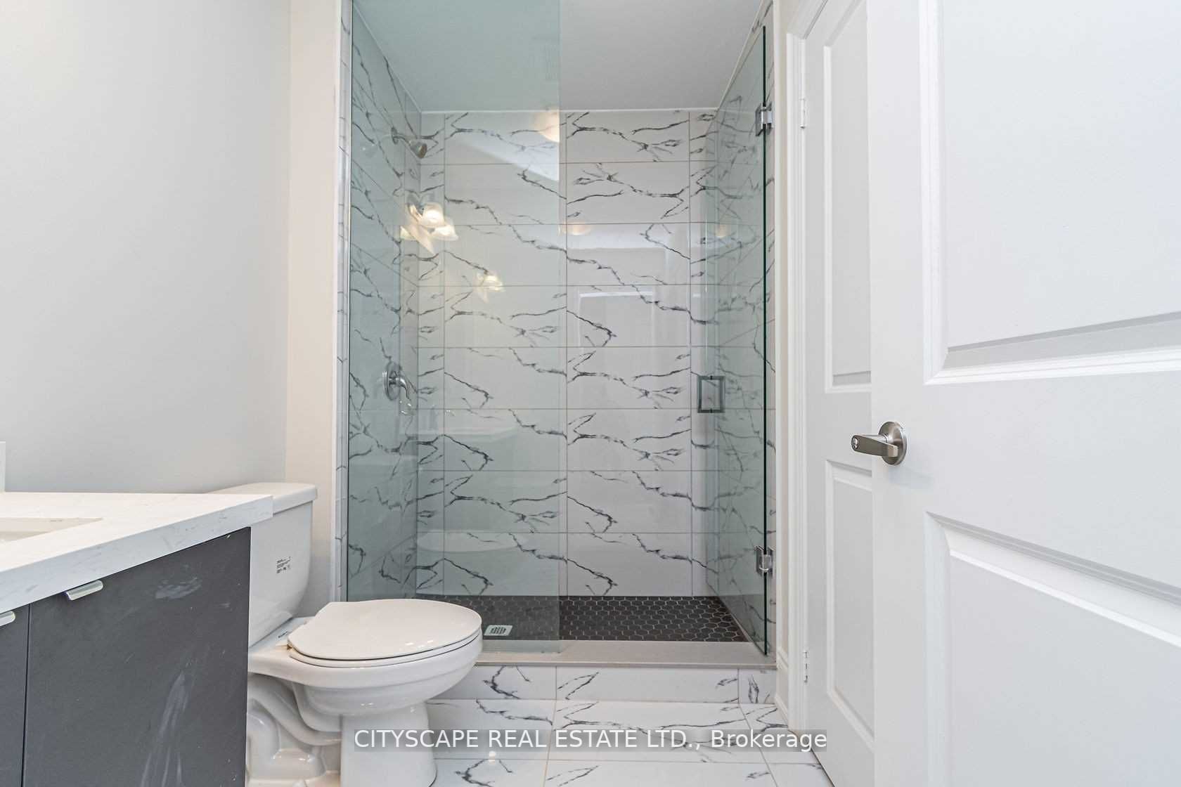 5222 Pinedale Dr