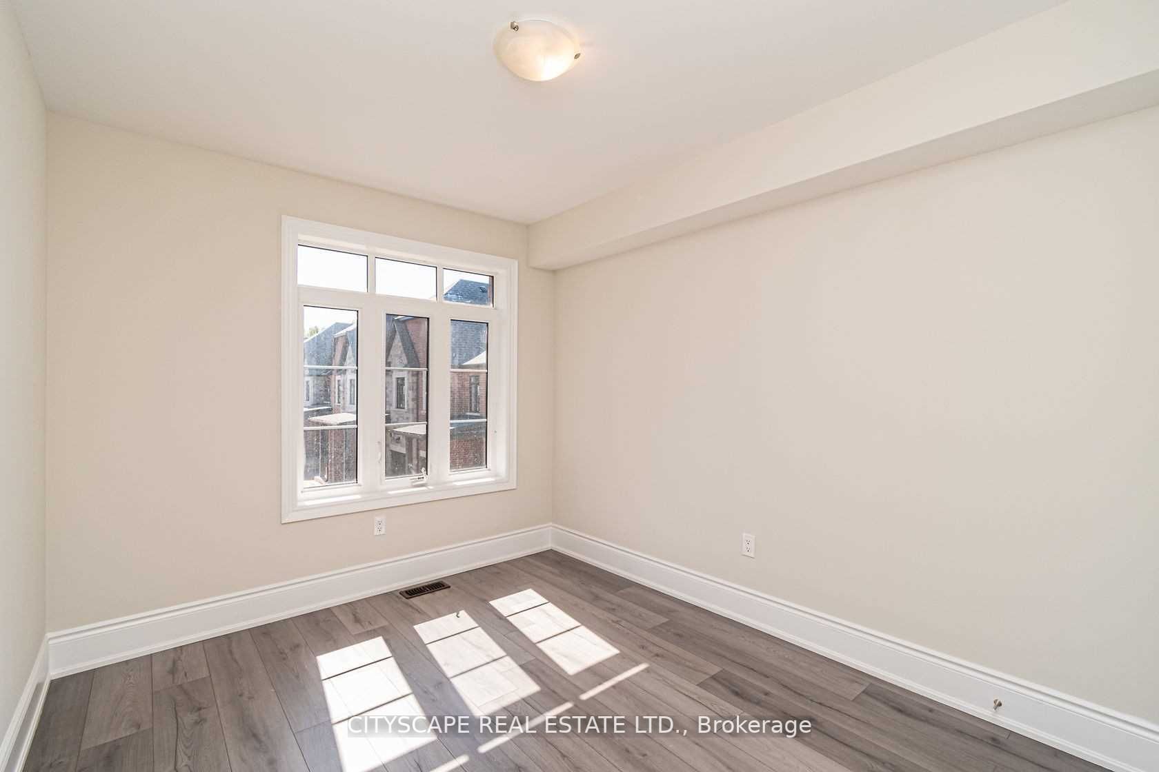 5222 Pinedale Dr