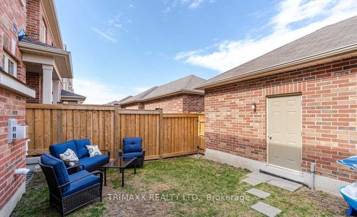 177 Etheridge Ave