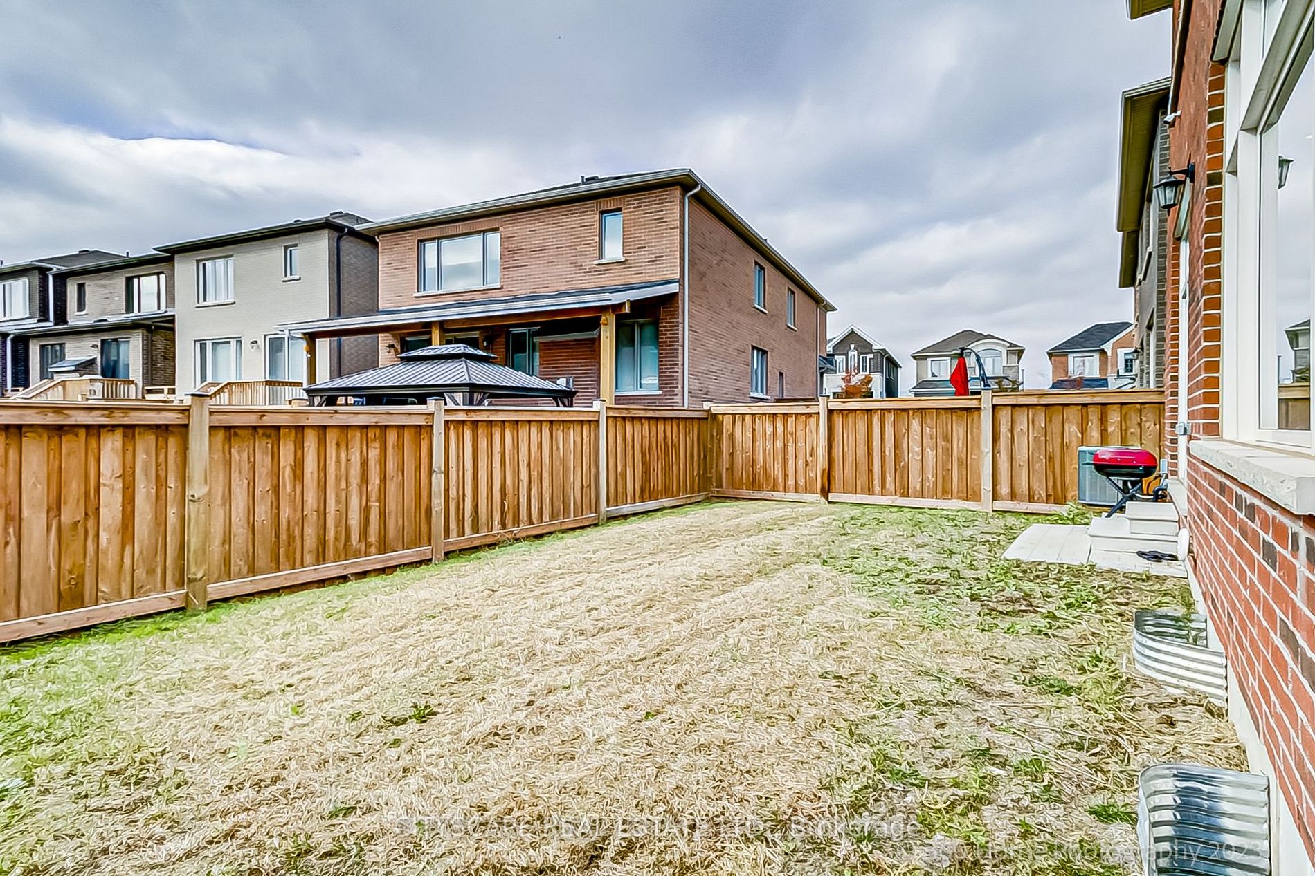 603 Kennedy Circ