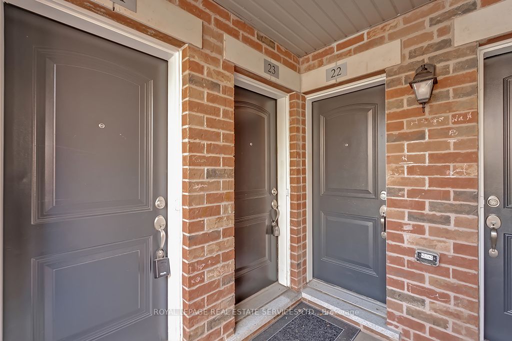 35 Hays Boulevard, #23