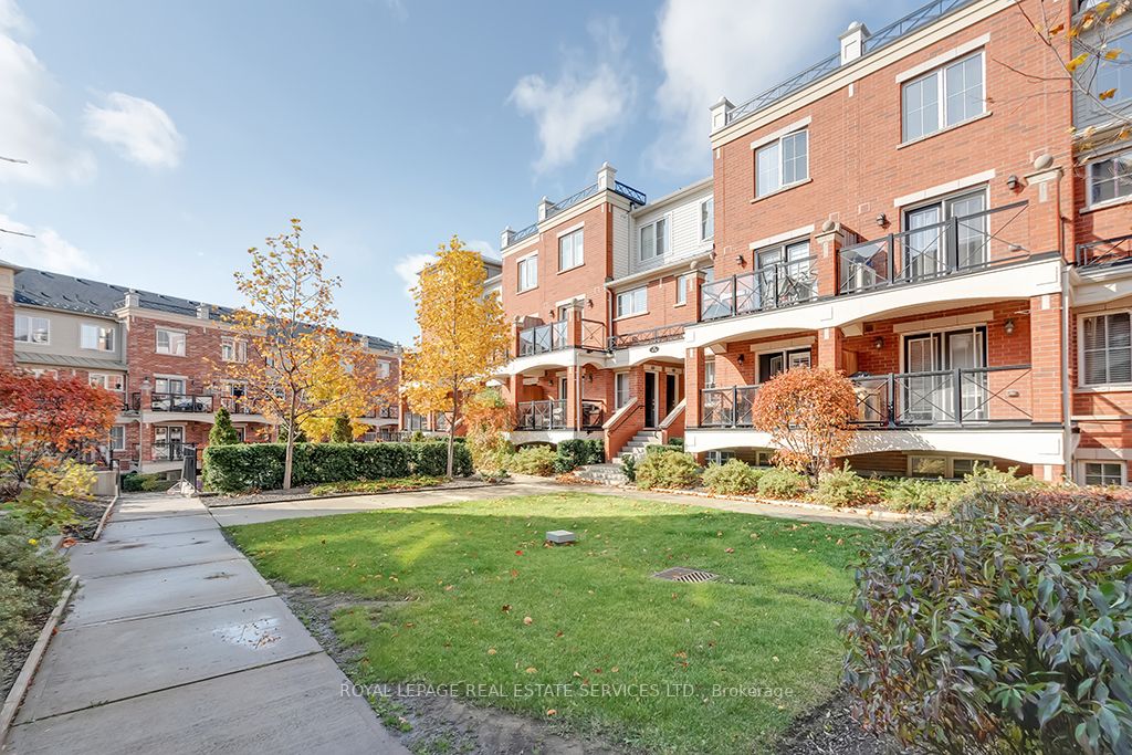 35 Hays Boulevard, #23
