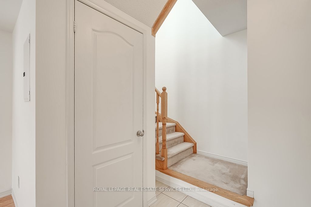35 Hays Boulevard, #23