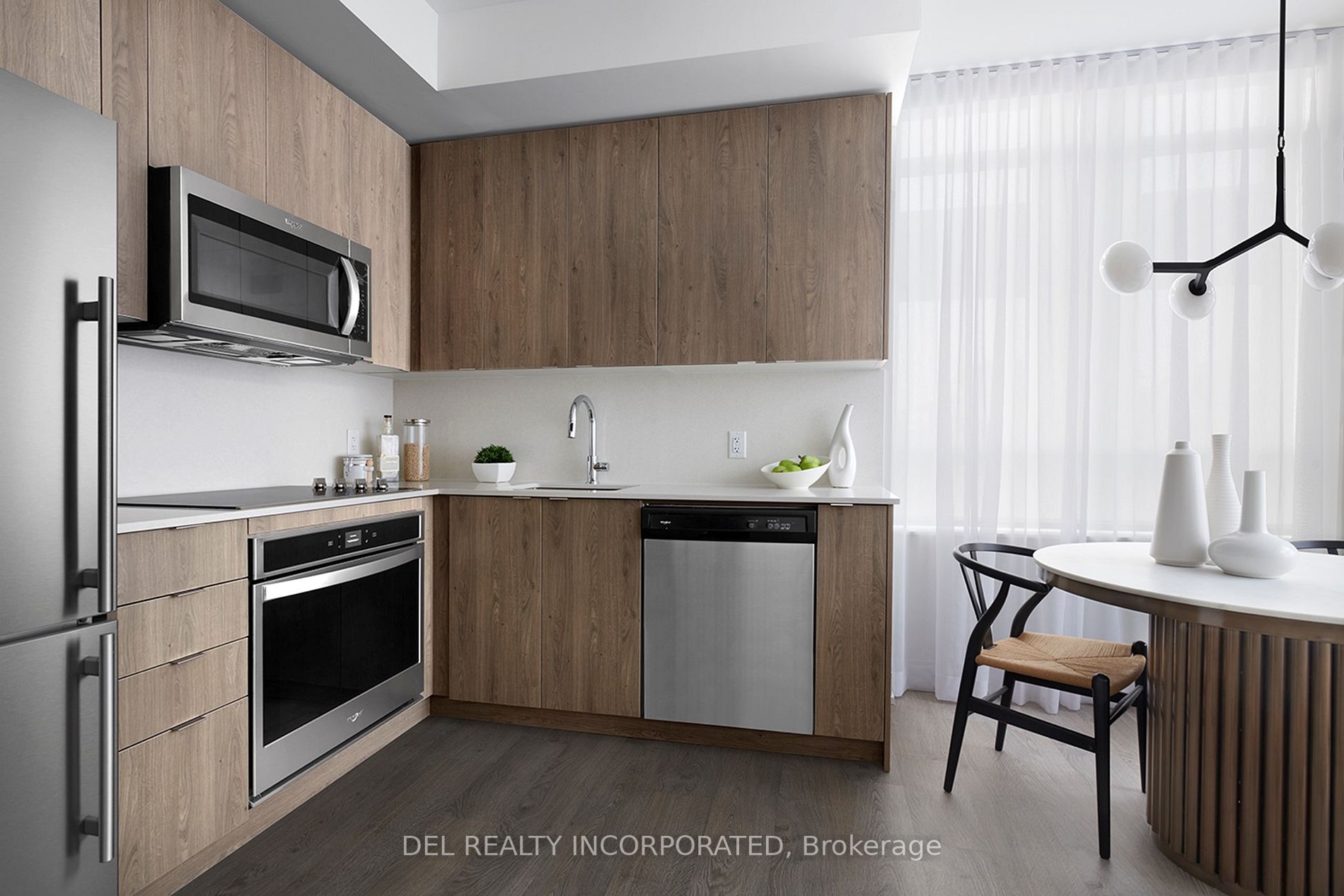 5 Mabelle Ave, #228