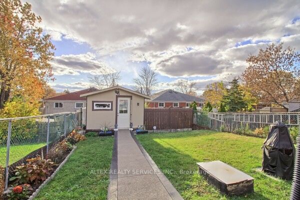 3406 Ellengale Dr