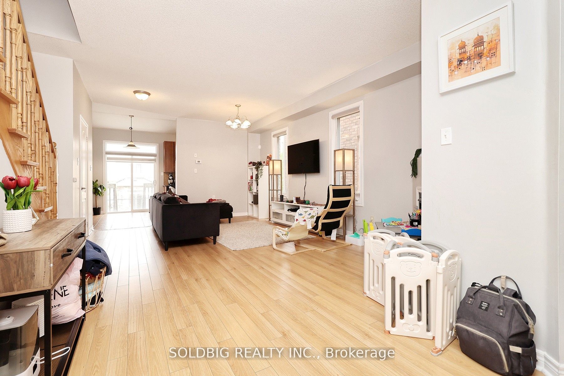 3397 Stoney Crescent