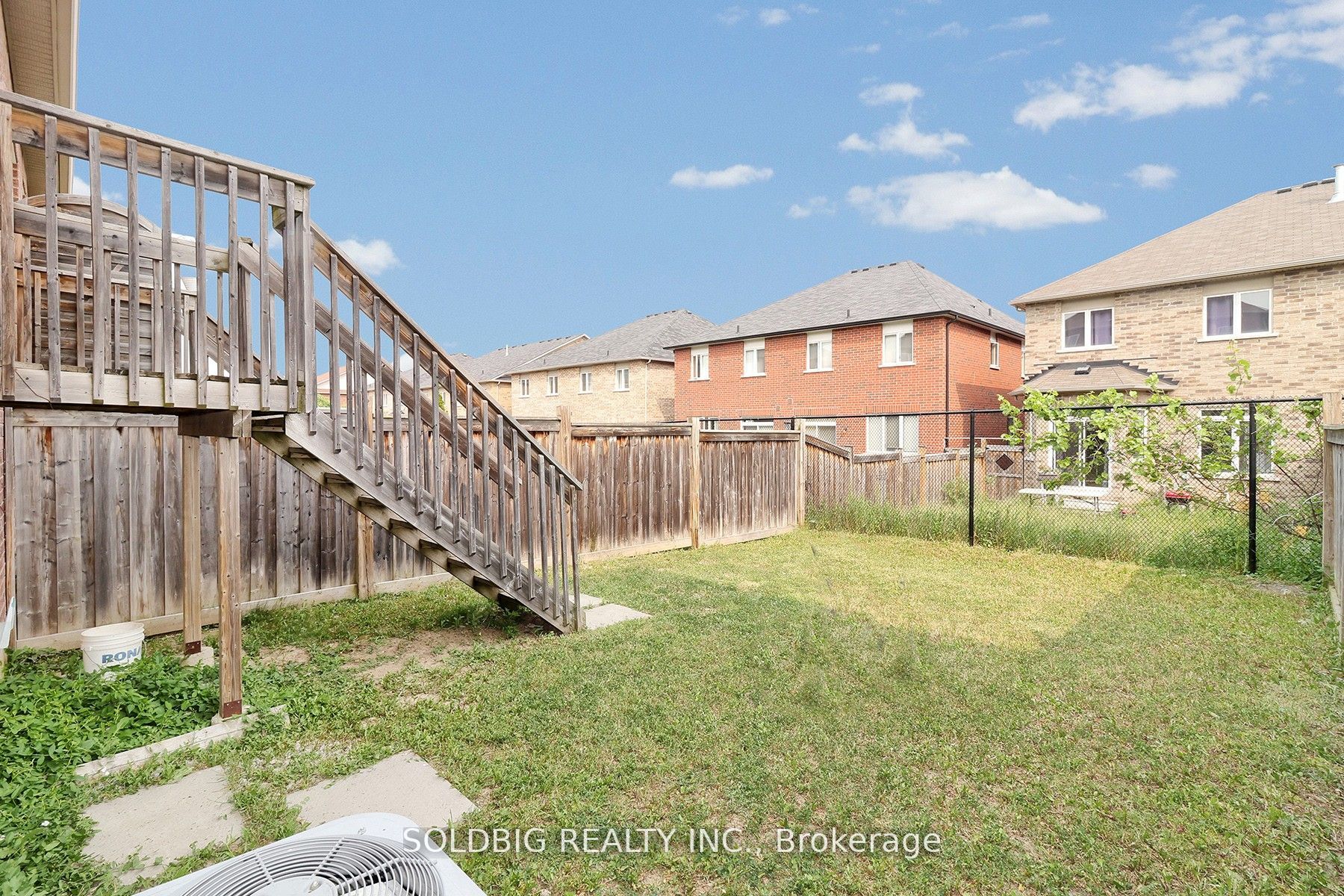 3397 Stoney Crescent