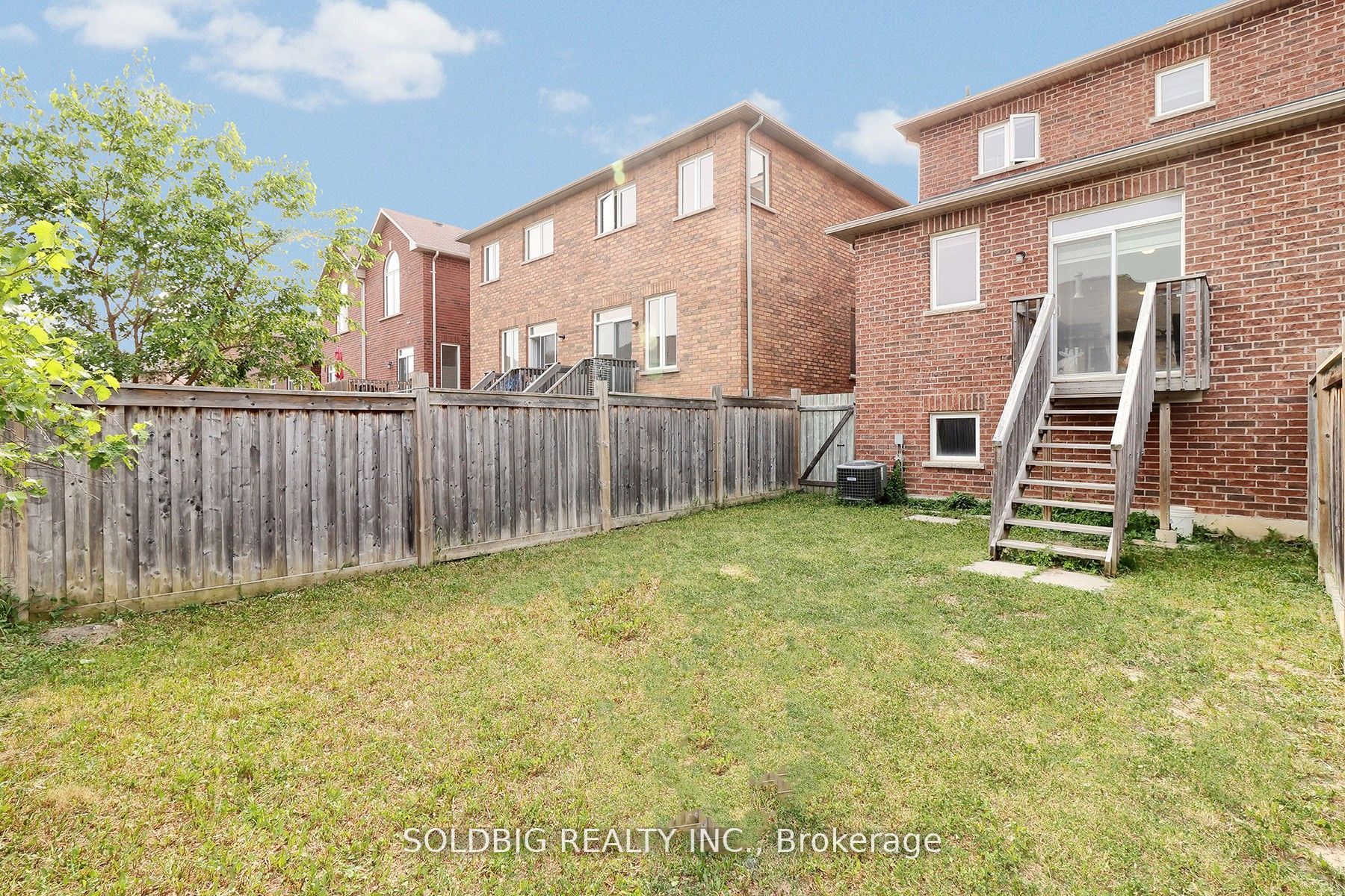 3397 Stoney Crescent