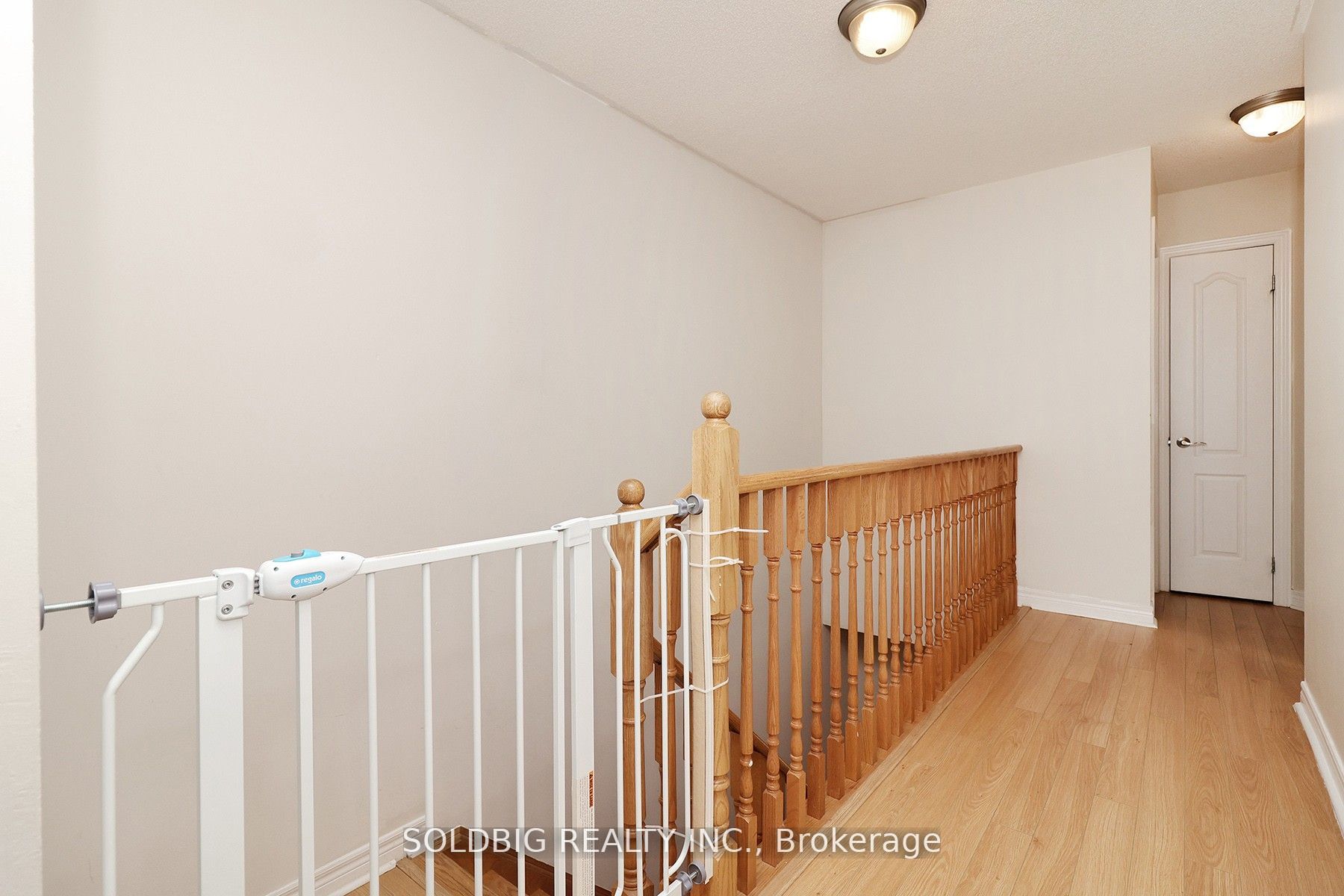 3397 Stoney Crescent