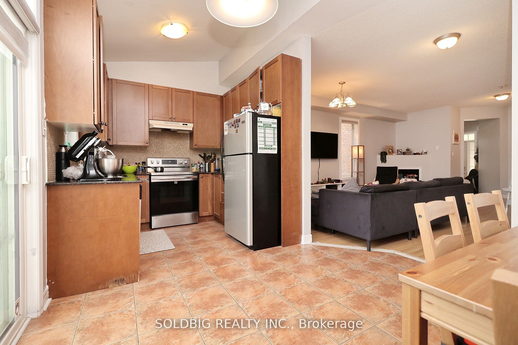 3397 Stoney Crescent