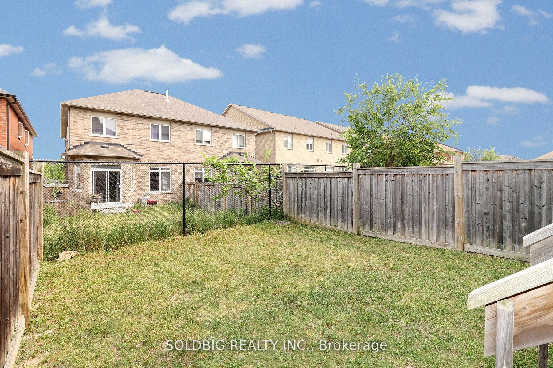3397 Stoney Crescent