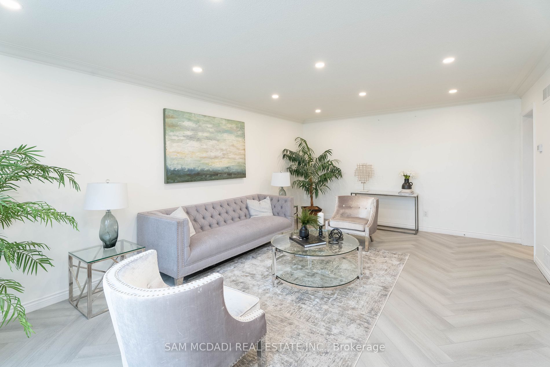 1894 Mississauga Rd