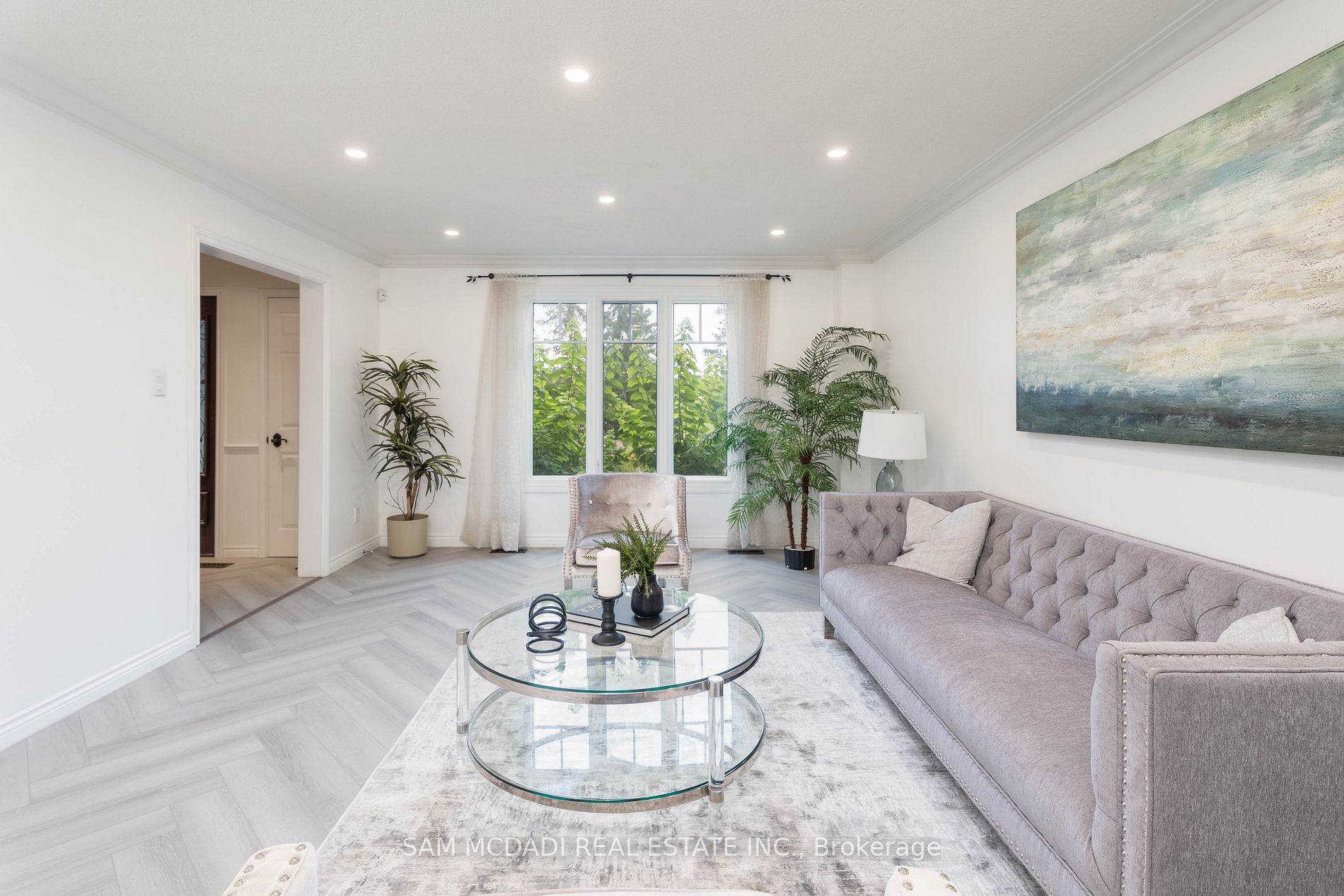 1894 Mississauga Rd
