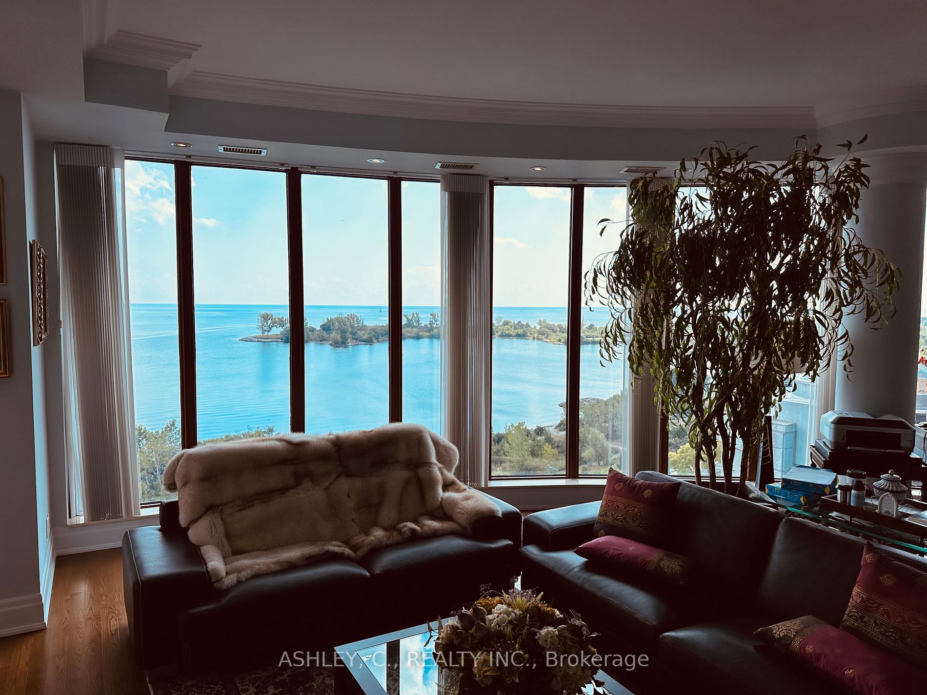 2095 Lake Shore Blvd W, #Ph15