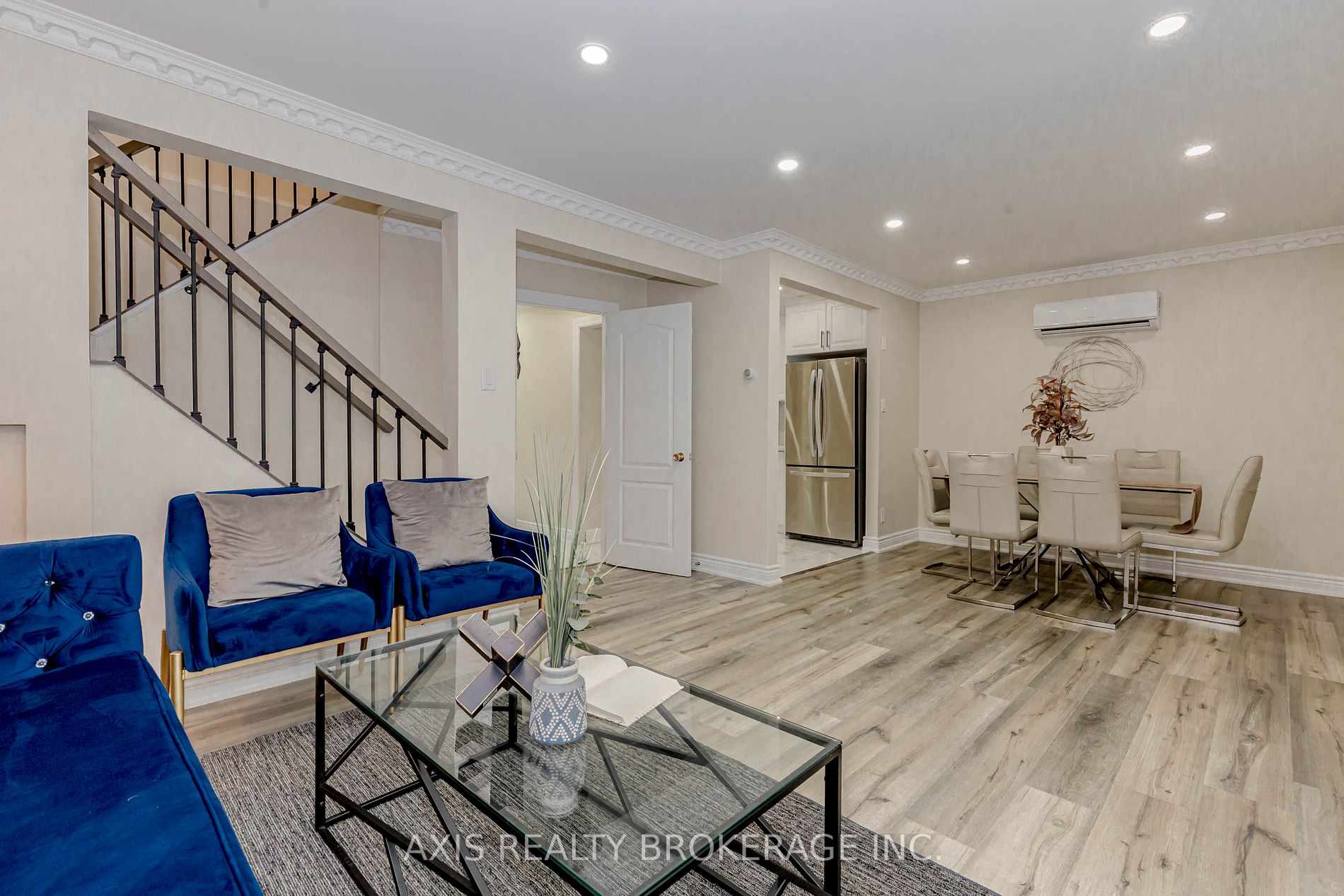 25 Jackman Dr