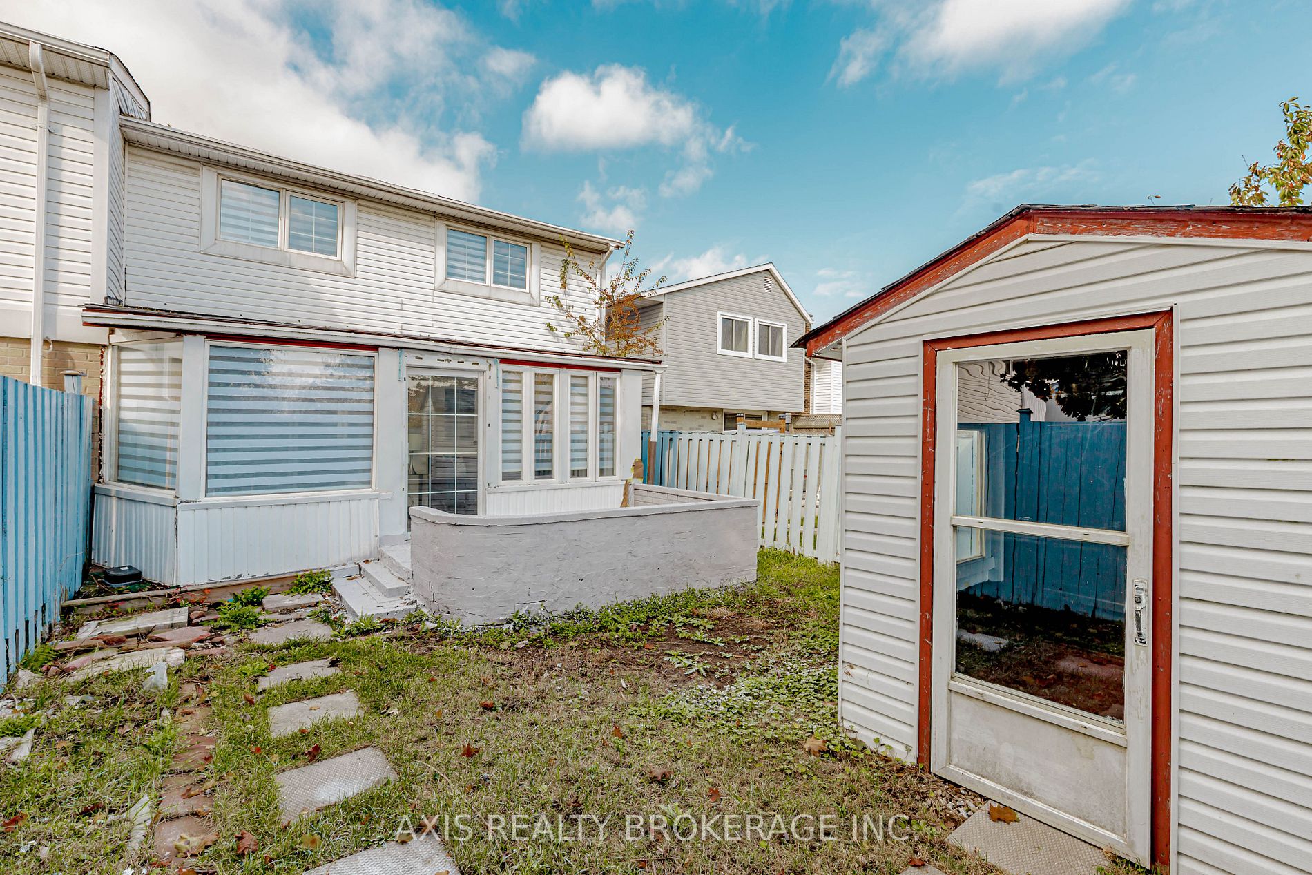 25 Jackman Dr