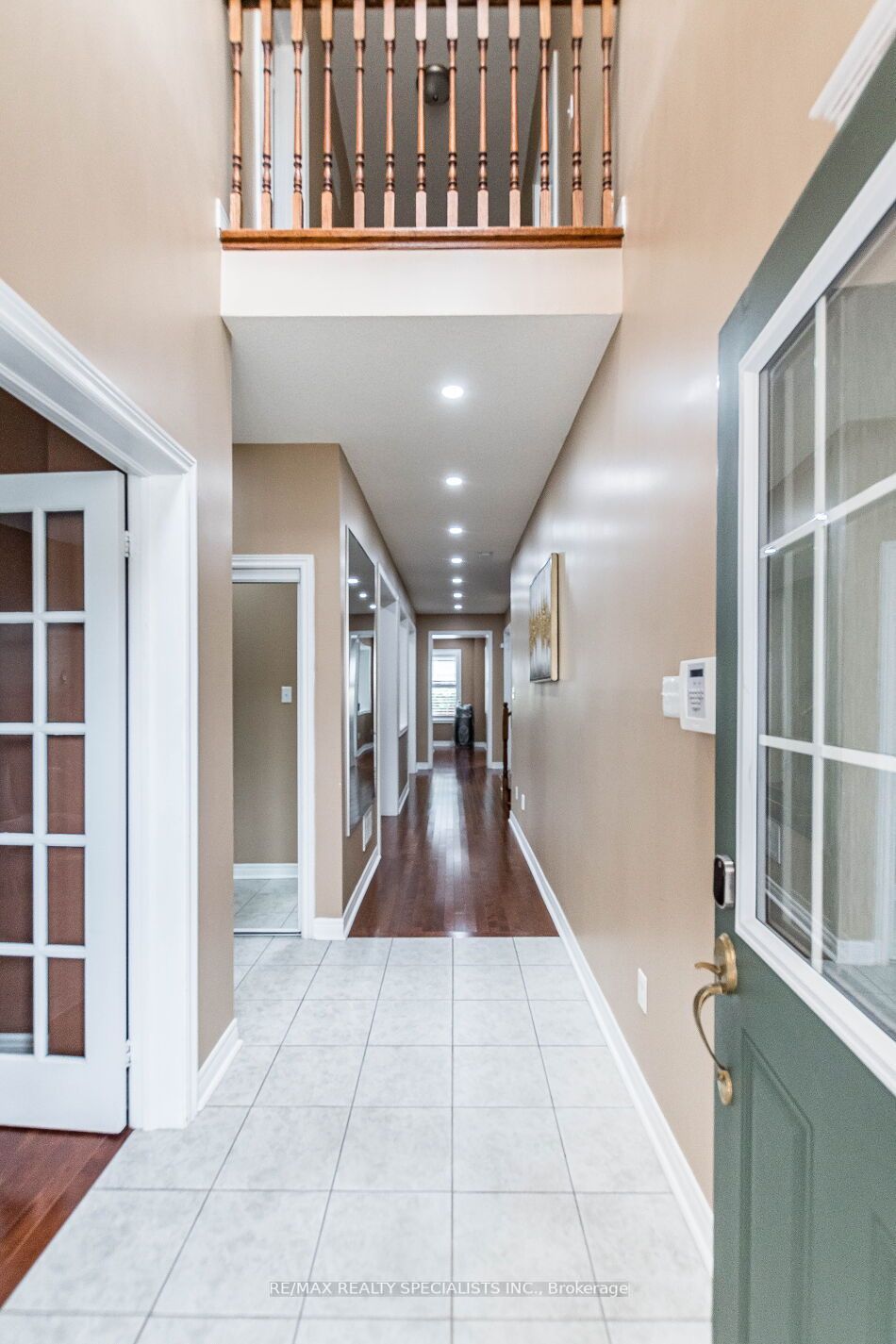 113 Aylesbury Dr