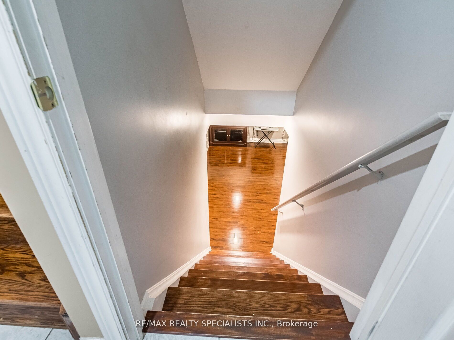 113 Aylesbury Dr