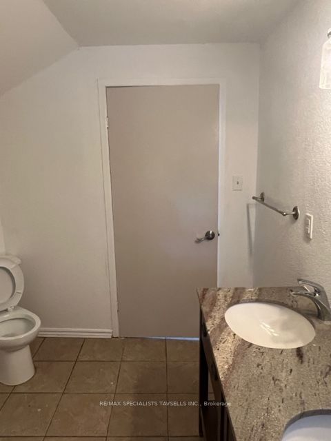 319 (Unit 1) Broadway