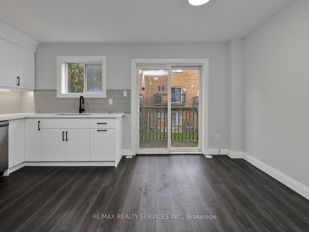 601 Shoreline Drive, #194