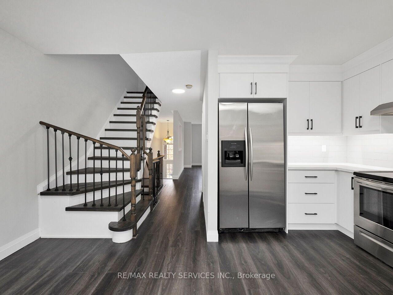 601 Shoreline Drive, #194