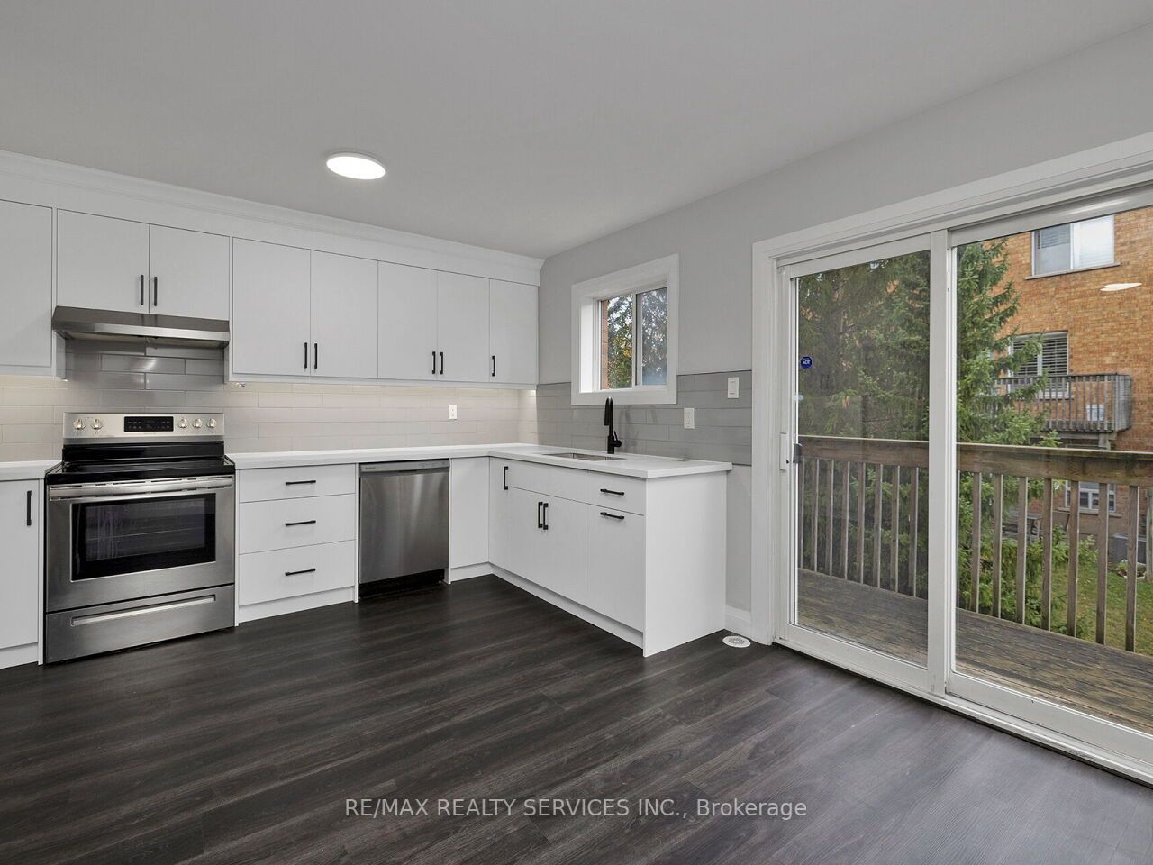 601 Shoreline Drive, #194