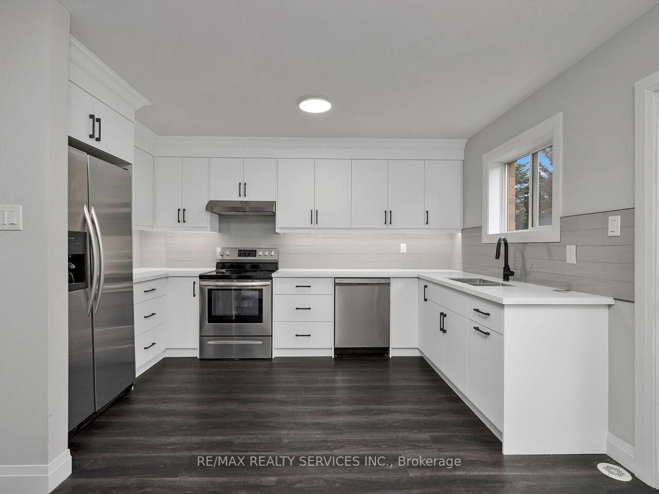 601 Shoreline Drive, #194