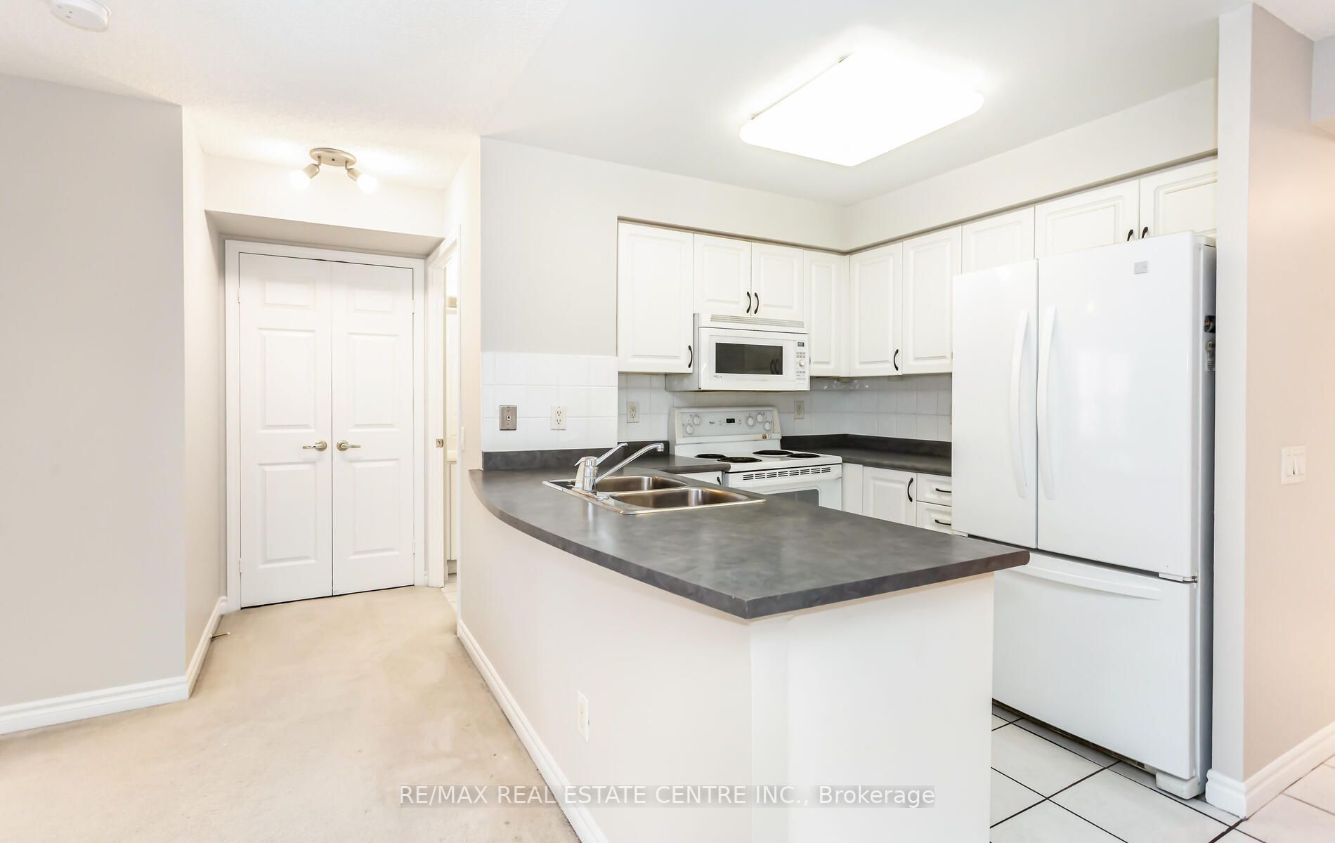 25 Kingsbridge Garden Circ, #2121