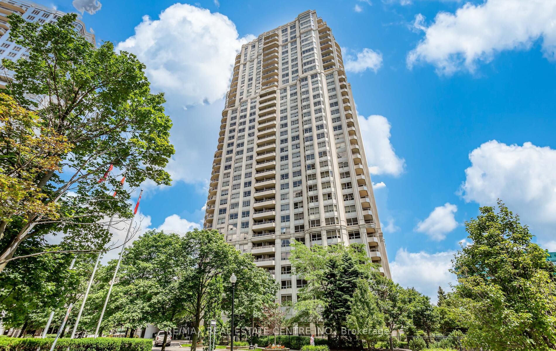 25 Kingsbridge Garden Circ, #2121