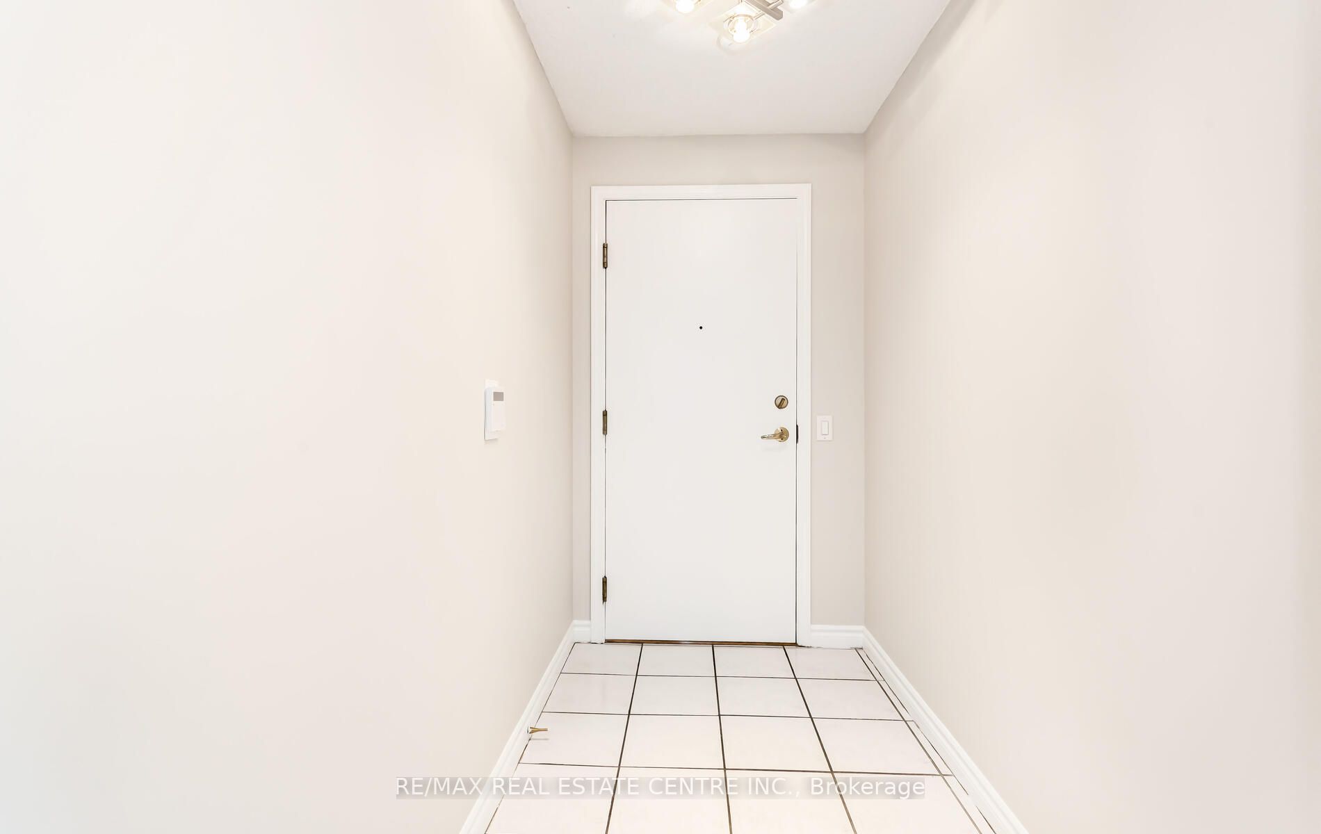 25 Kingsbridge Garden Circ, #2121