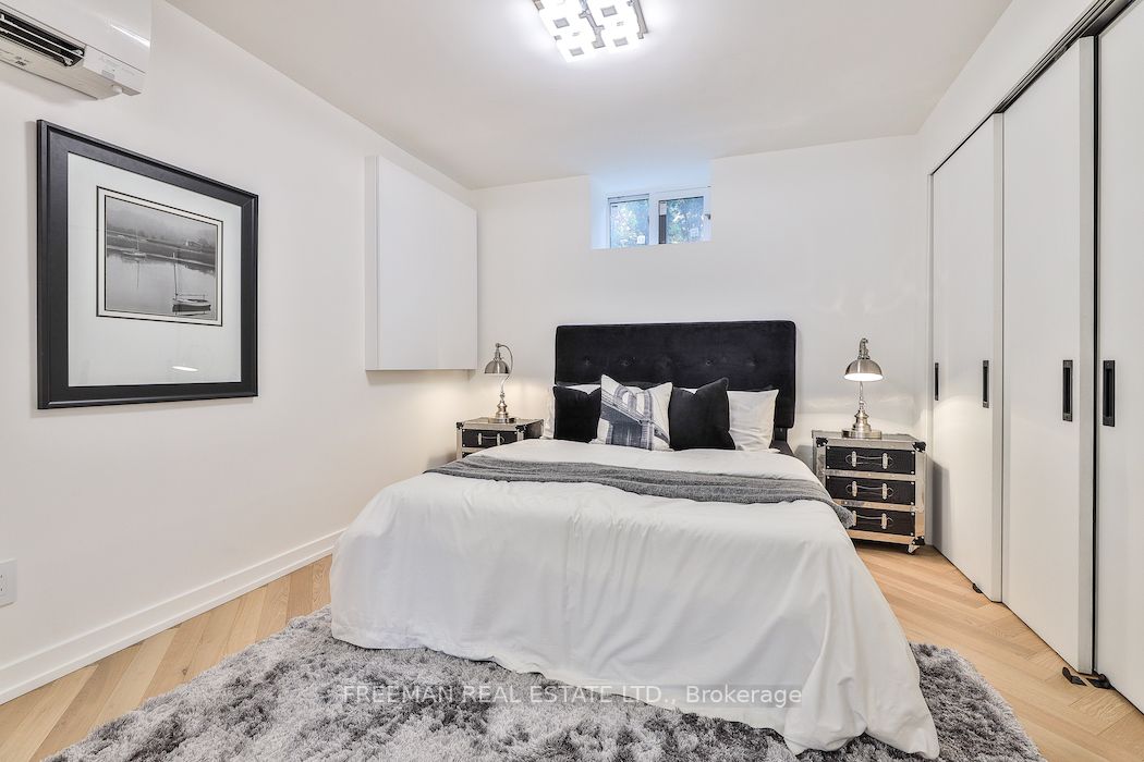 262 Roncesvalles Ave, #Lower