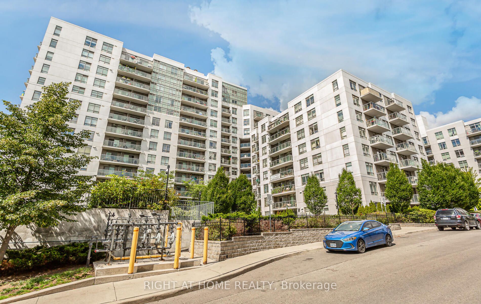 812 Lansdowne Ave, #1115