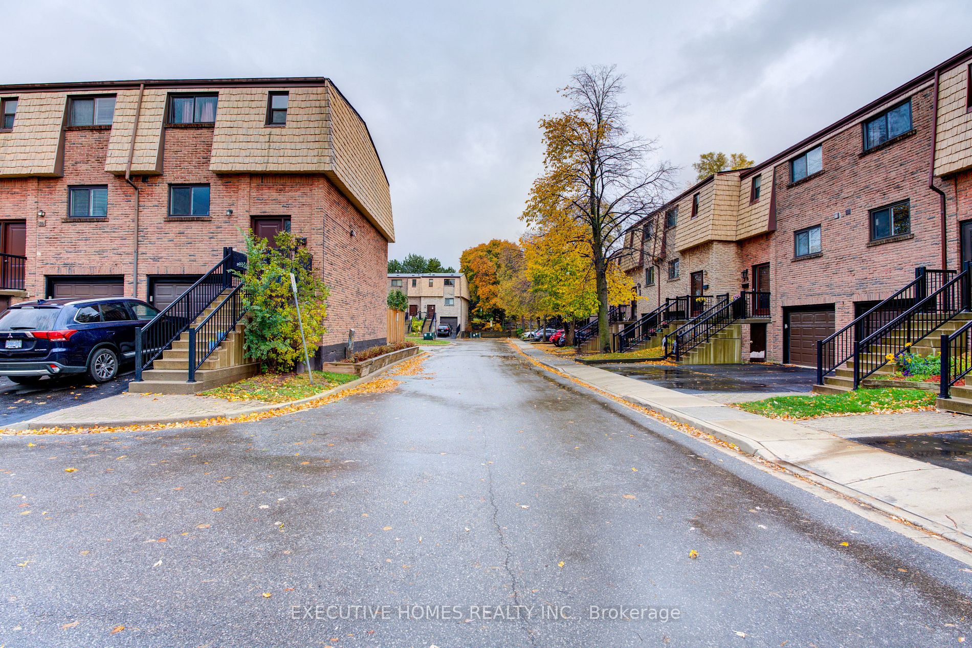 1532 Sixth Line, #13