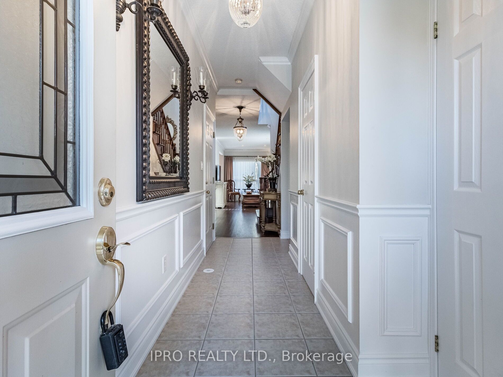 1179 Lower Village Cres, #13