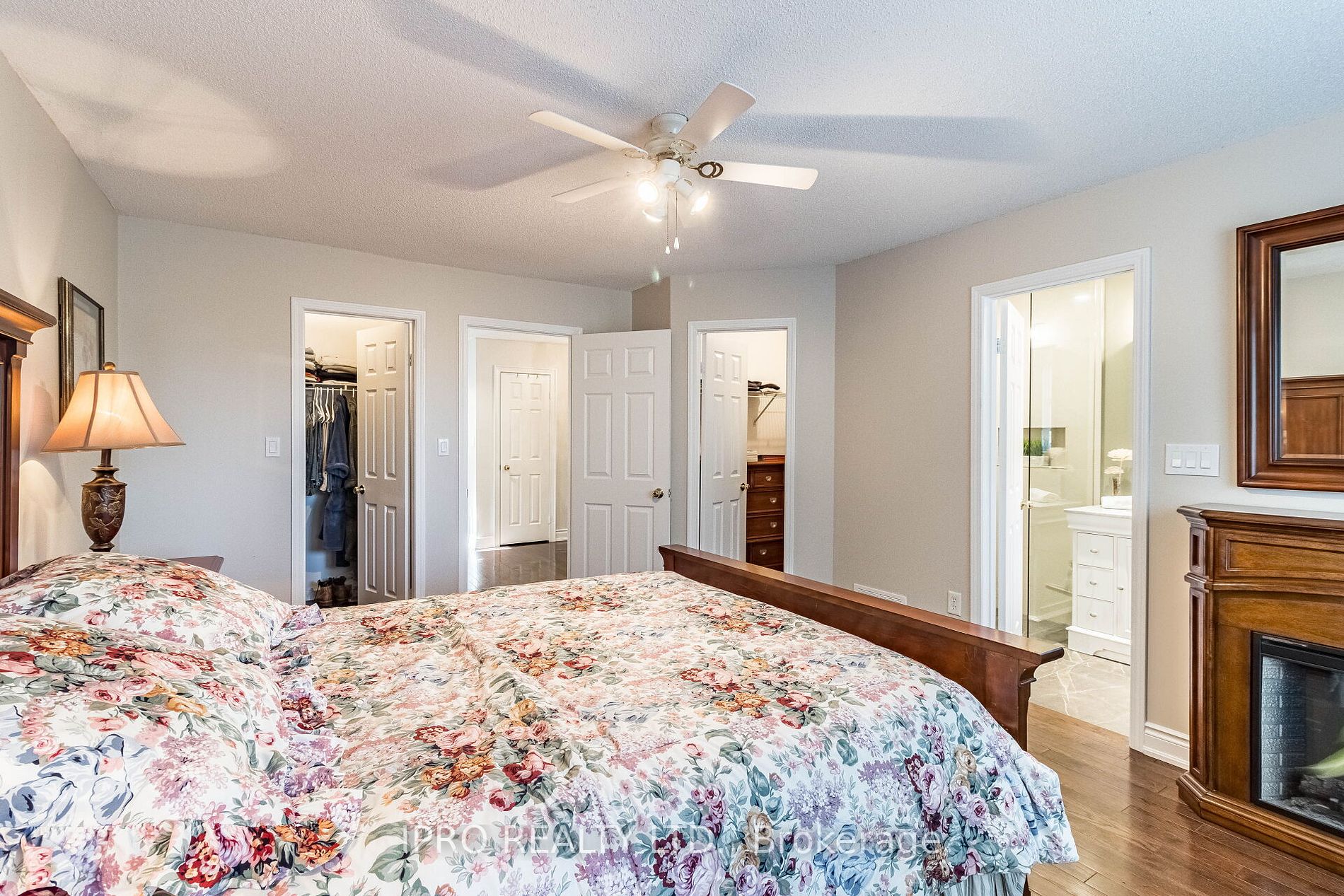 1179 Lower Village Cres, #13