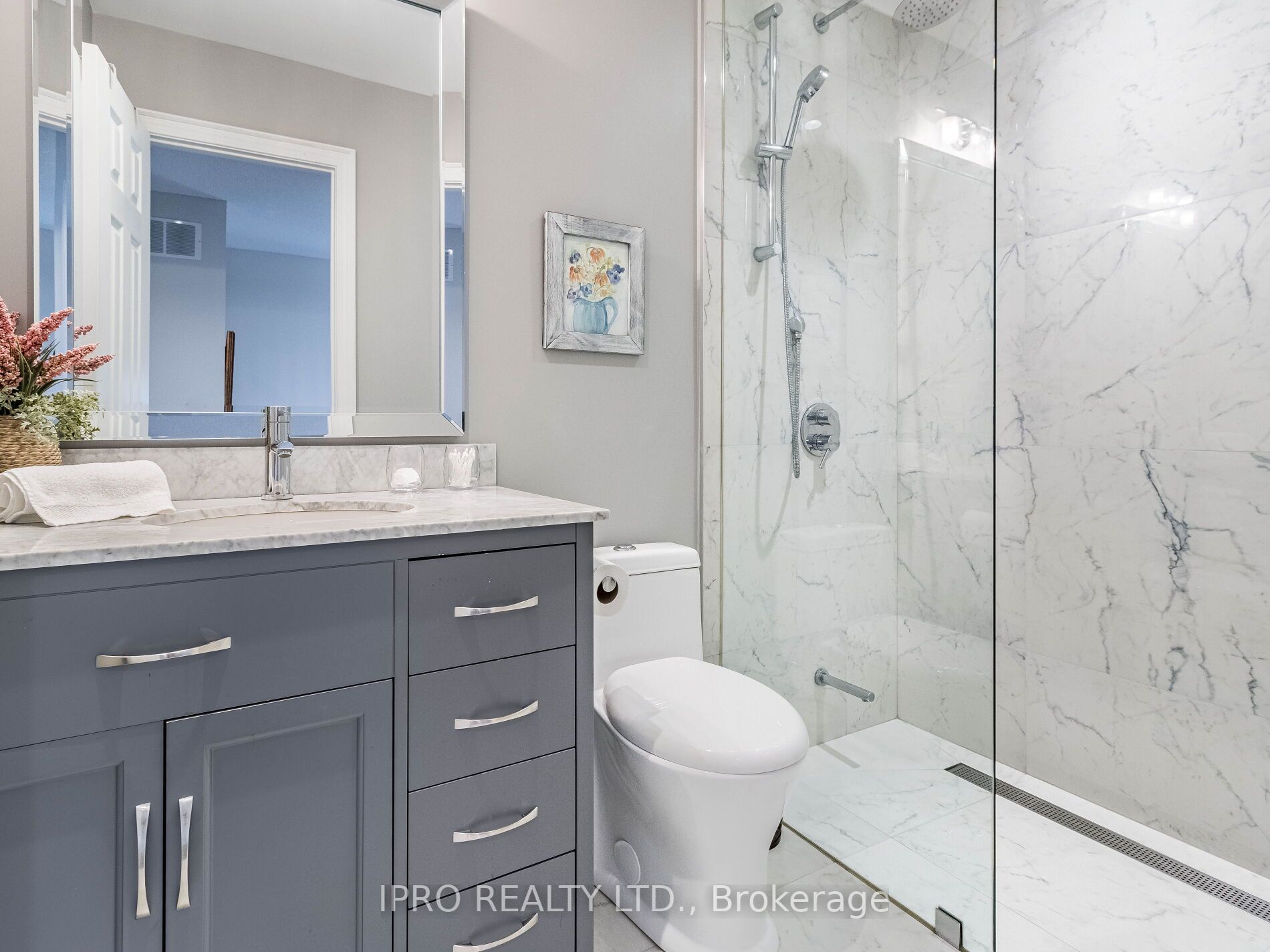 1179 Lower Village Cres, #13