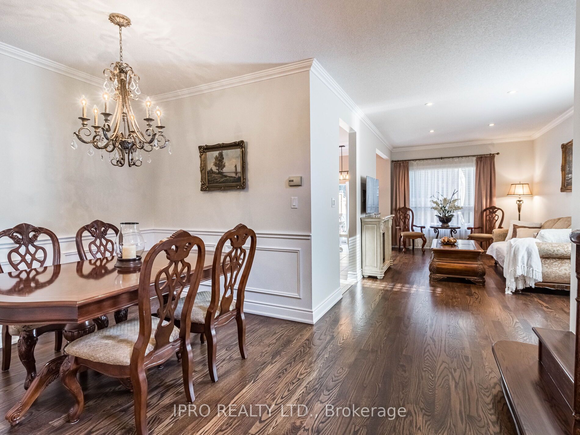 1179 Lower Village Cres, #13