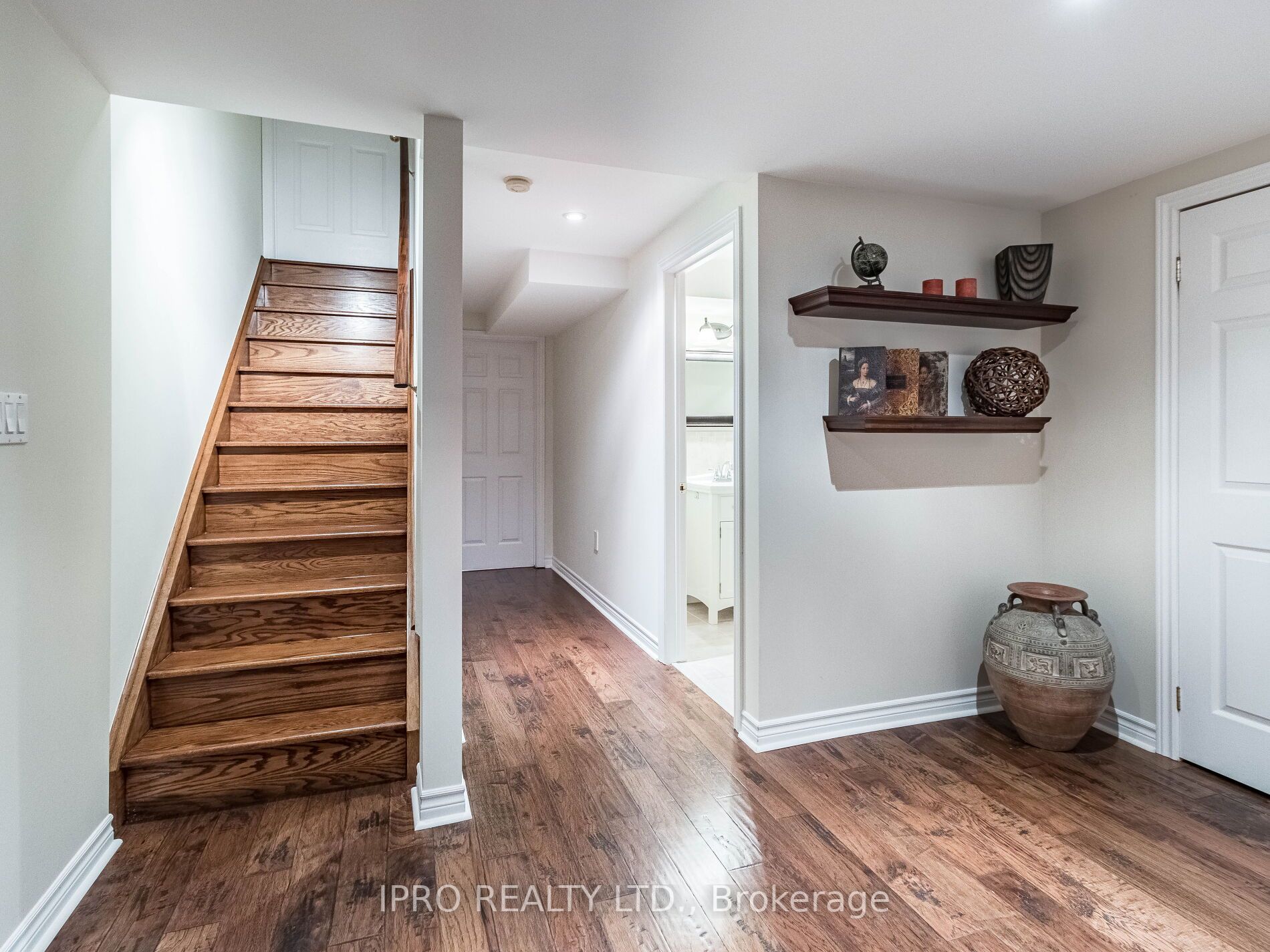 1179 Lower Village Cres, #13
