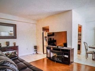 20 Cherrytree Dr, #106